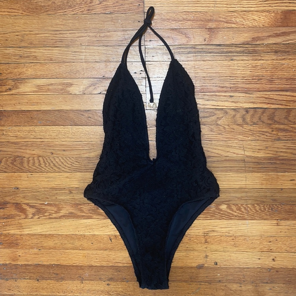 Mina oh Australia One piece bathing suit